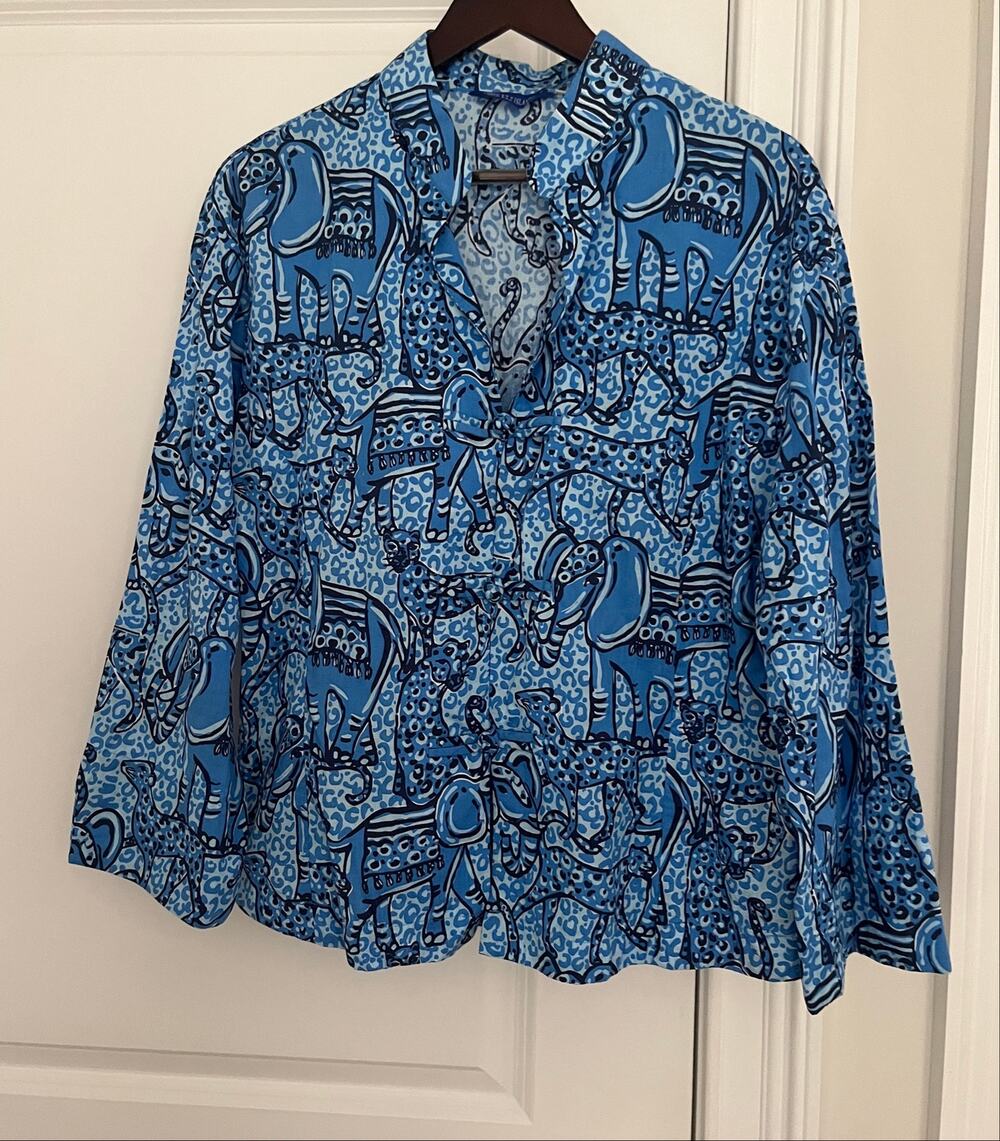 Three islands women 100% cotton shirt Sz. L elephants print blue costal NWOT